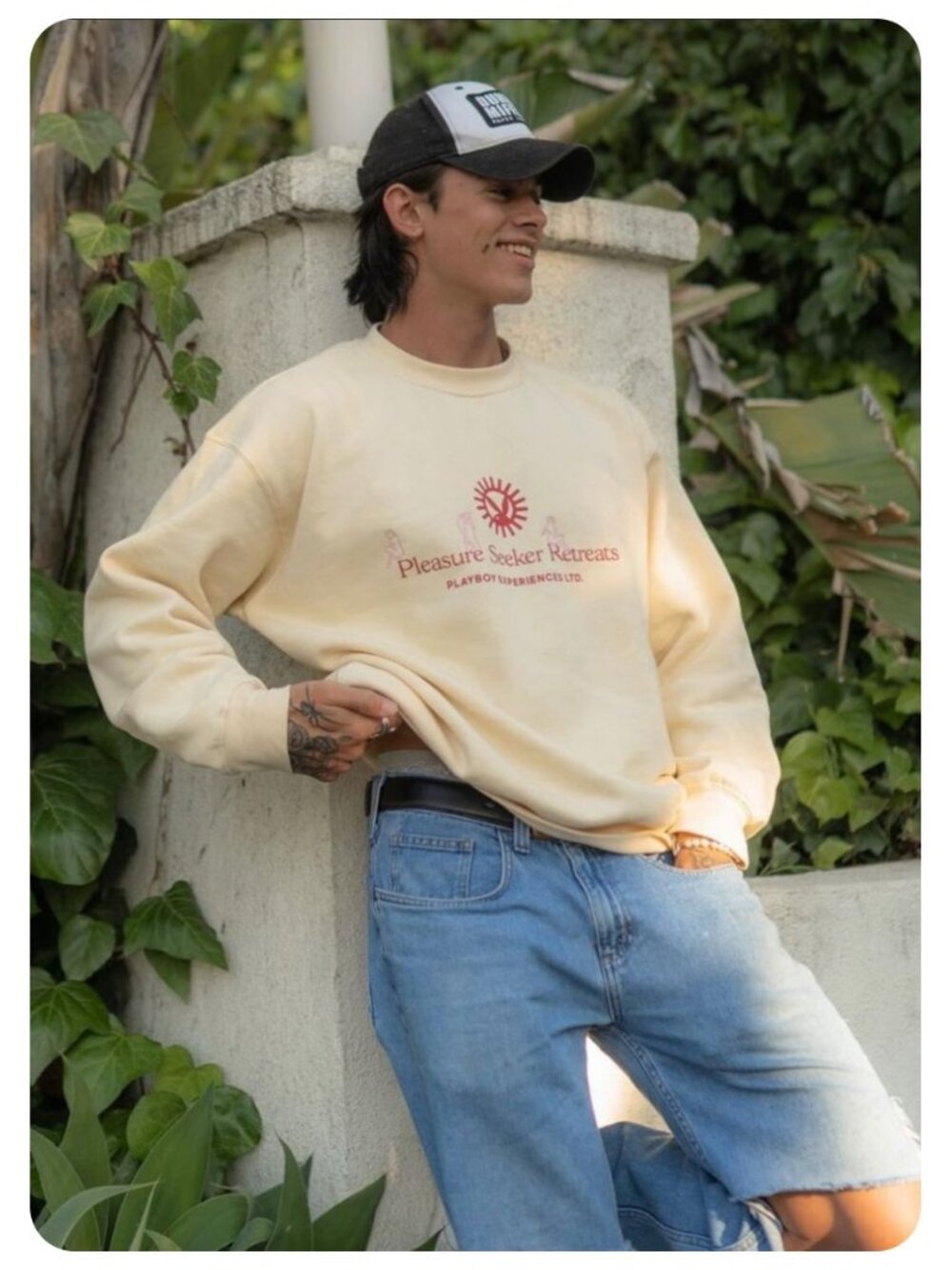 Playboy Pacsun Pleasure Seeker Retreats Sweatershirt sz XL